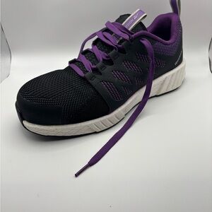 Reebok Women's Black and Purple Athletic Shoes with composite toe size 10W, NEW